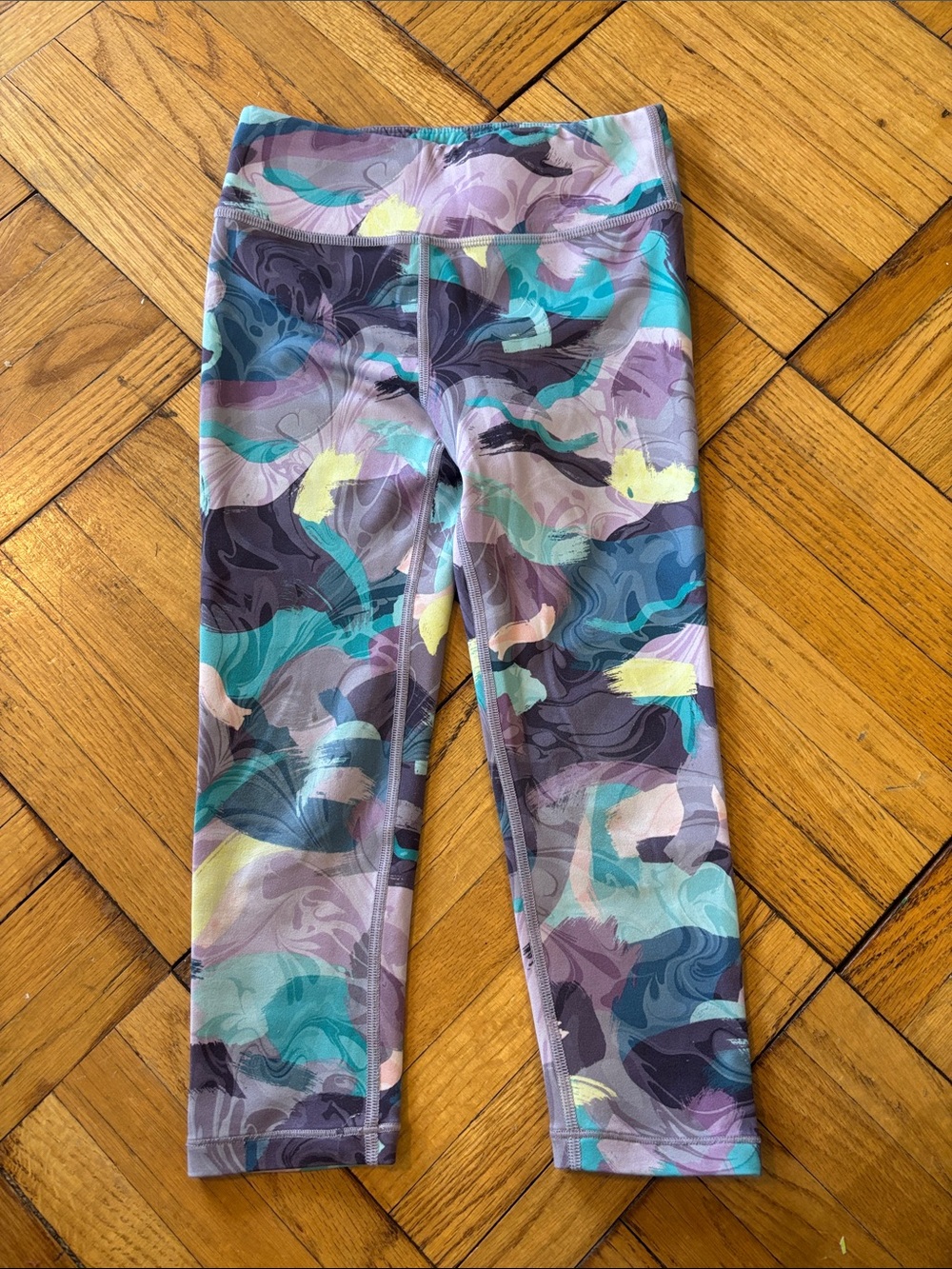 Athleta Girl High Rise Chit Chat Capri - Vivid Stroke Multi